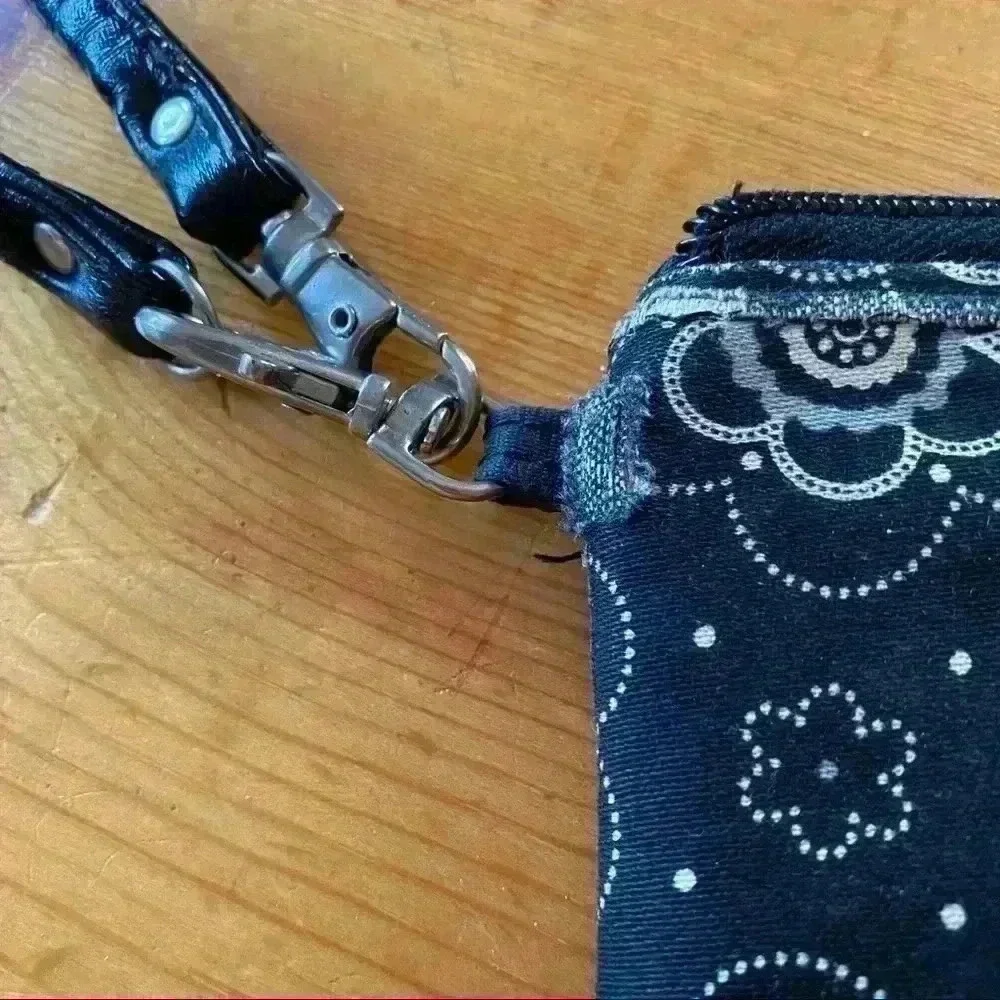 Thirty-one wristlet - Picture 5 of 10